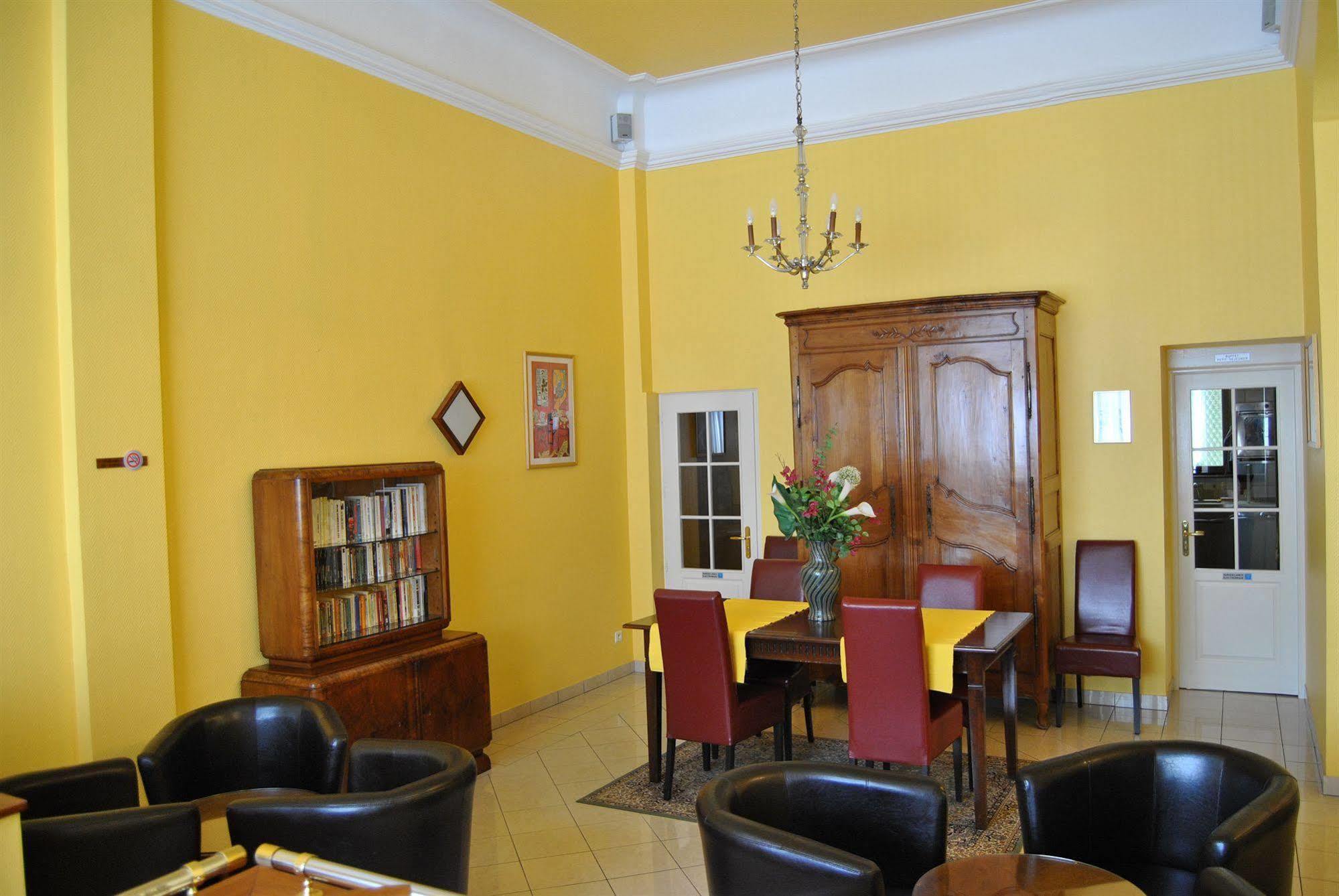 Hotel Berlioz Euroairport Basel - Mulhouse - Freiburg Saint-Louis  Exterior photo